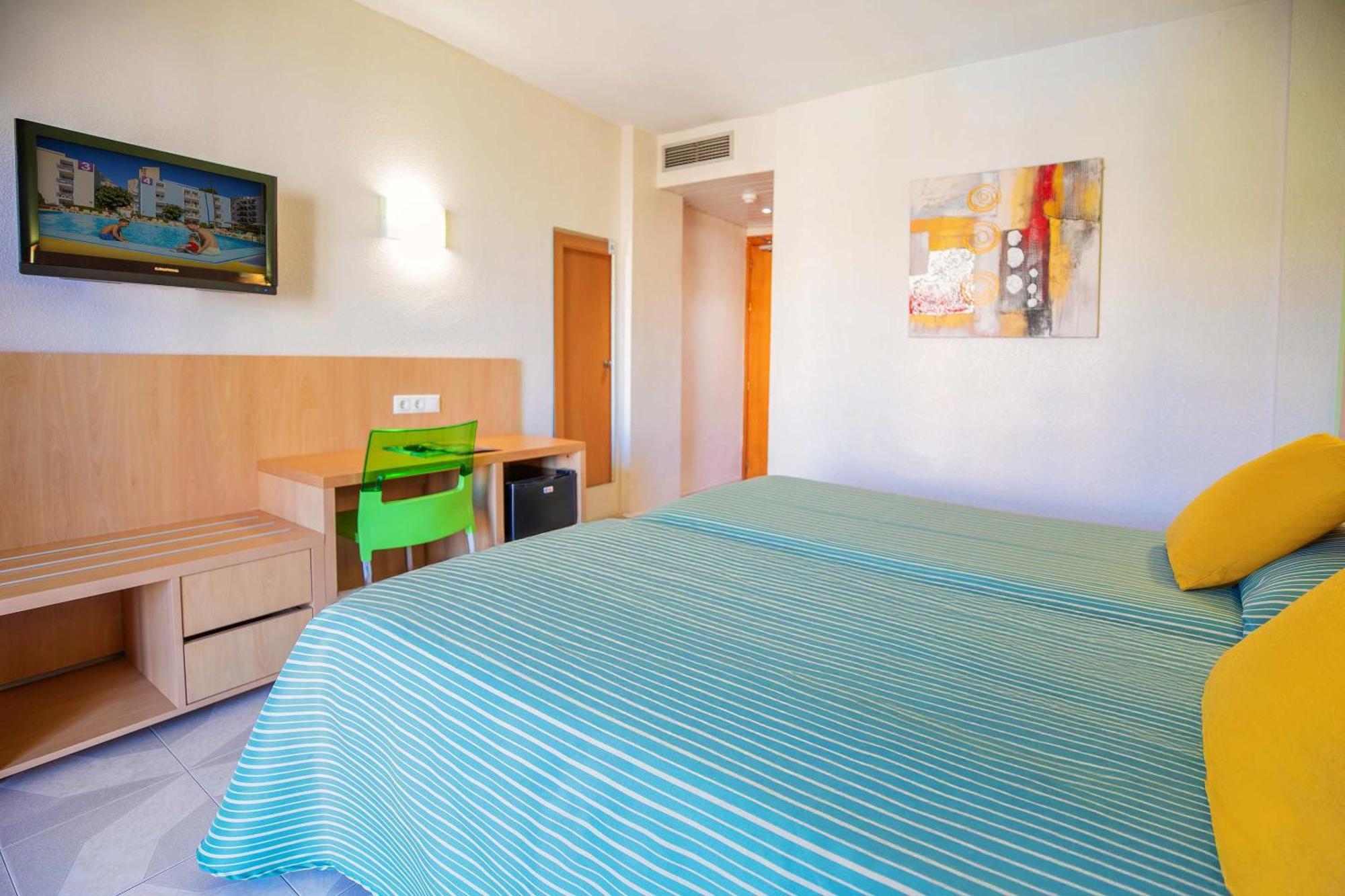 Hotel Servigroup Pueblo Benidorm Zimmer foto
