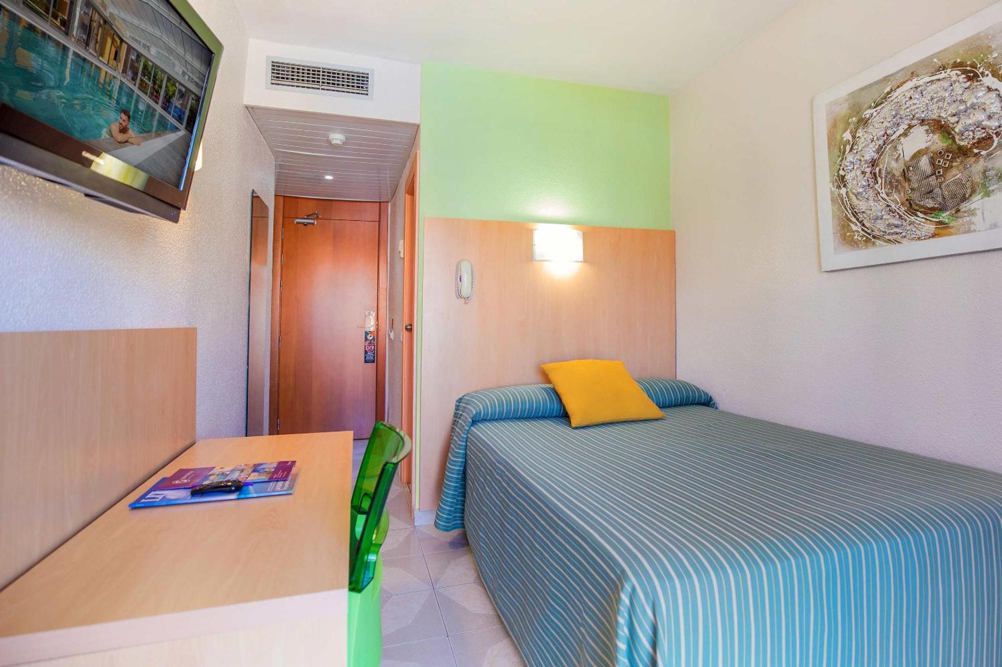 Hotel Servigroup Pueblo Benidorm Zimmer foto
